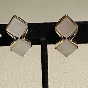 Vintage Coro gold tone opalescent stone clip on Earrings (808)